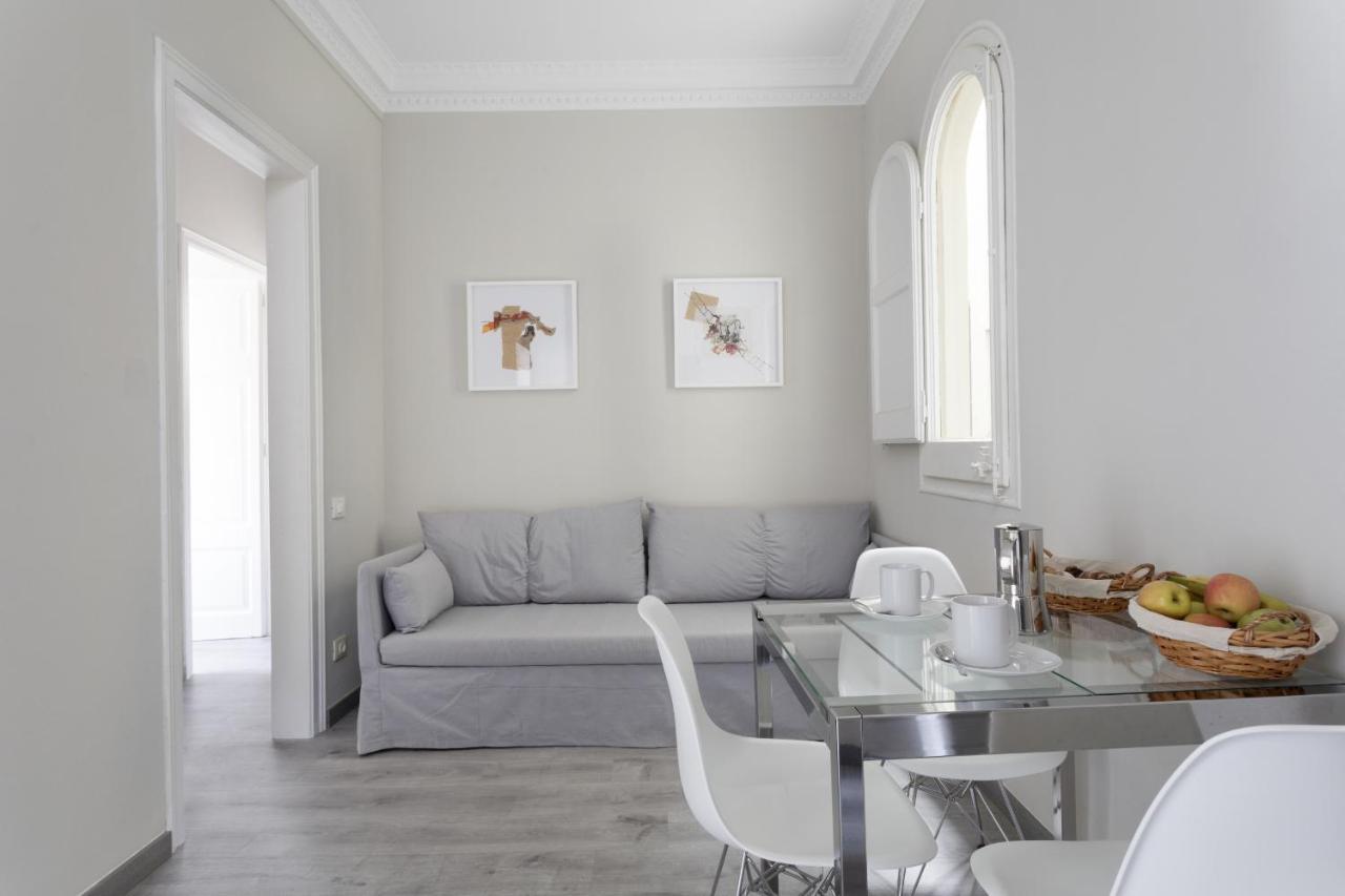 Priority Fira Apartments Barcelona Ngoại thất bức ảnh