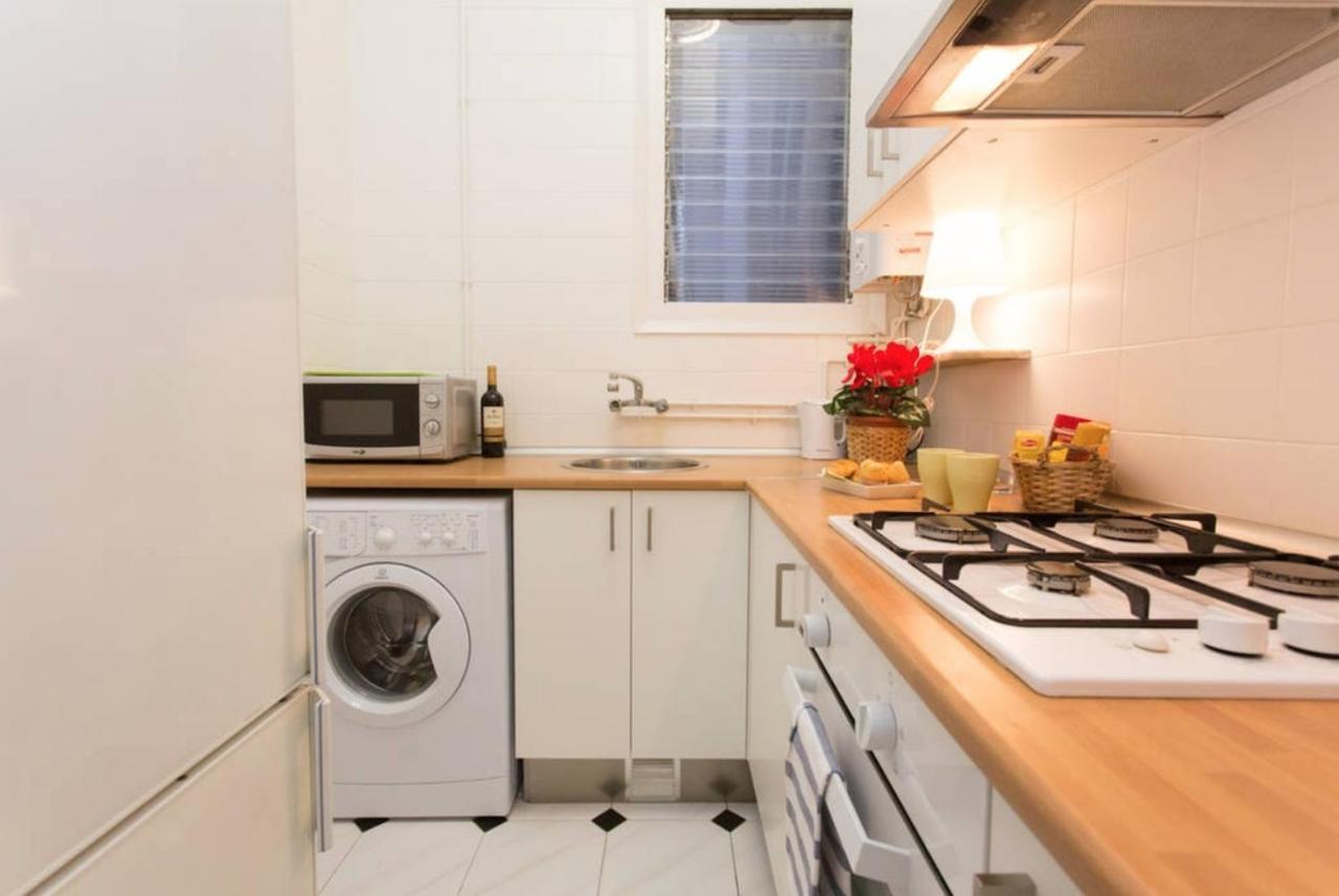 Priority Fira Apartments Barcelona Ngoại thất bức ảnh